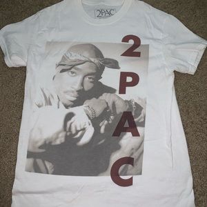 2 pac graphic tee